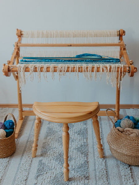 folding weaving loom for handspun yarns, tapestry weaving, wallhanging weaving. Kromski harp weaving loom