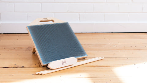 Louet Blending Board with 30cm square carding cloth, brush and dowels