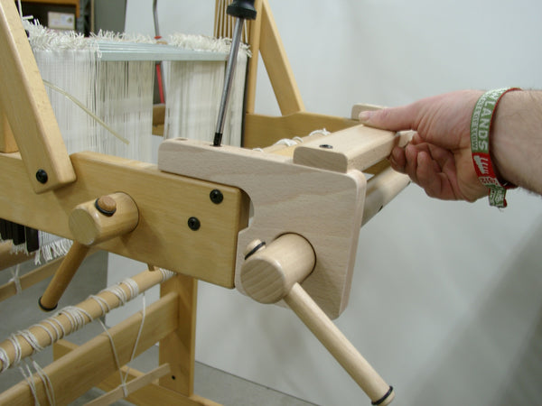 Louet Jane 70 cm second warp beam shown as an example; size varies by selection